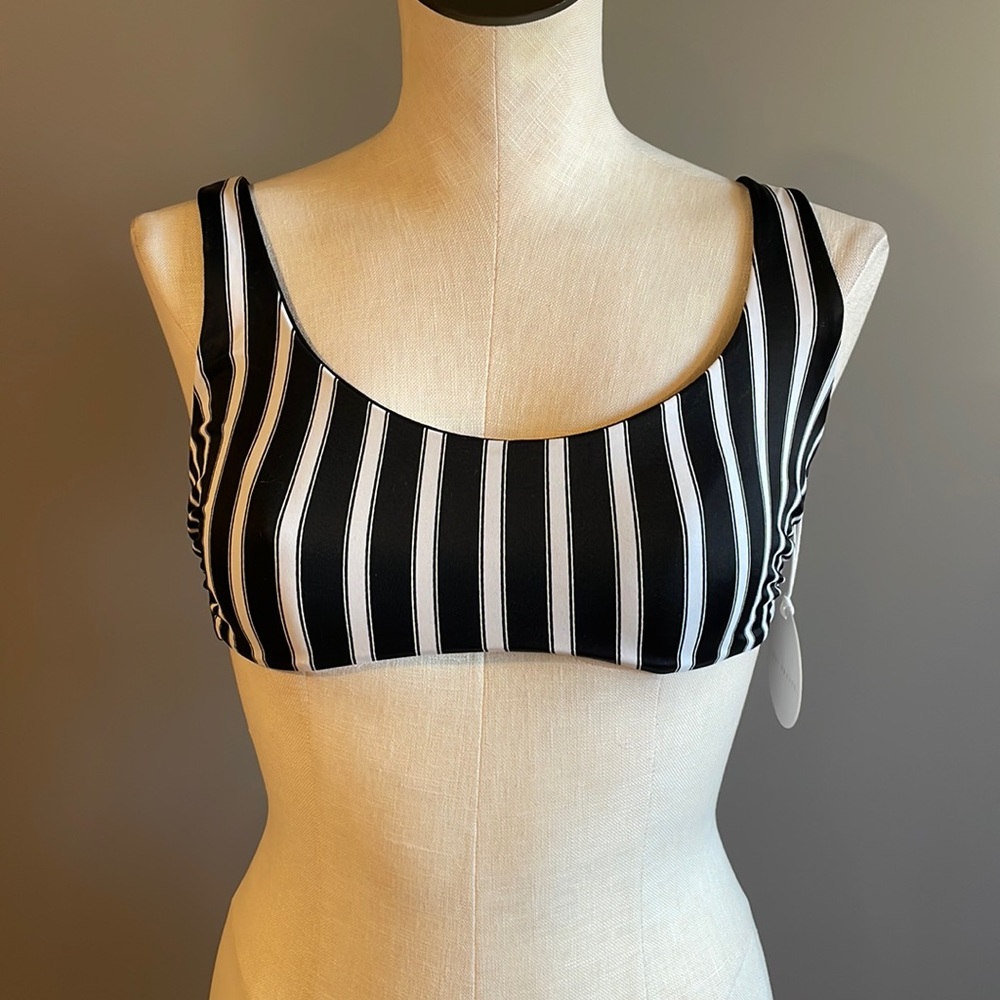 NWT Tori Praver Deja Swim Top. Medium
